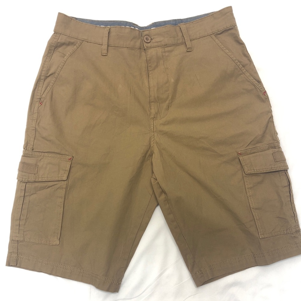 Beverly Hills Polo tan cargo shorts